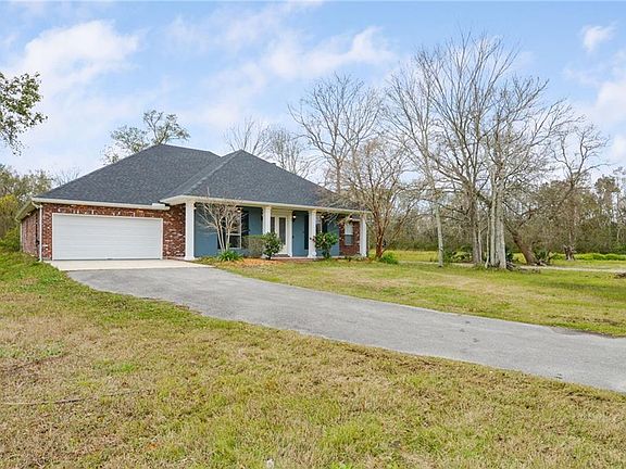 2nd image of 10101 Willow Dr