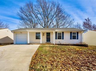 2540 Sommerville Dr, High Ridge, MO 63049