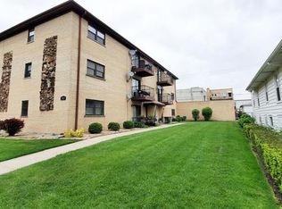 2545 N 72nd Ct, Elmwood Park, IL 60707