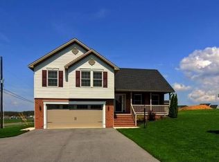 301 Feather Dr, Shippensburg, PA 17257