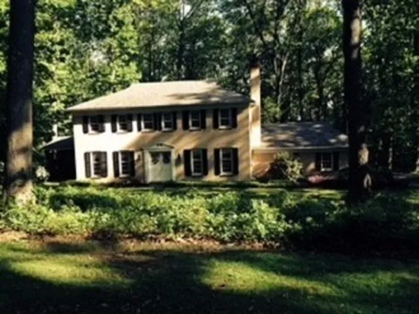 80 Forge Mountain Dr, Phoenixville, PA 19460