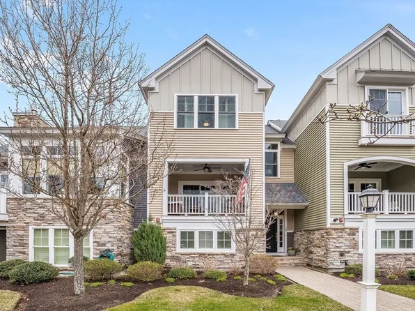 127 Boatwrights Loop, Plymouth, MA 02360