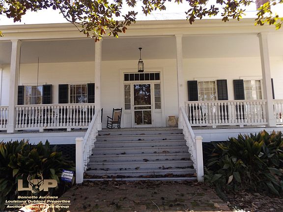 2nd image of 117 Laurel St