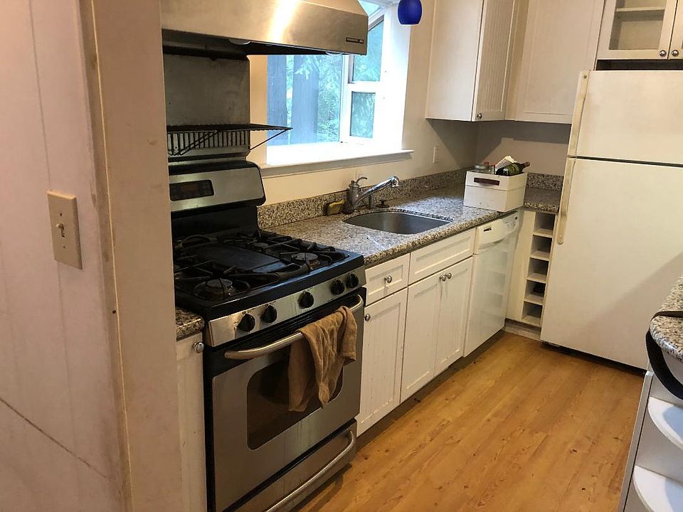 1st image of 14201 Cherry St