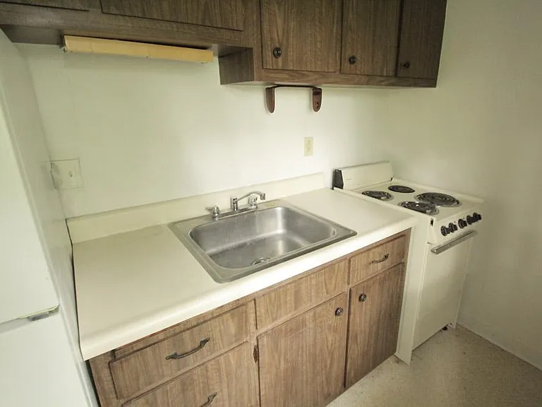 1230 E End Ave #3 — Photo 4