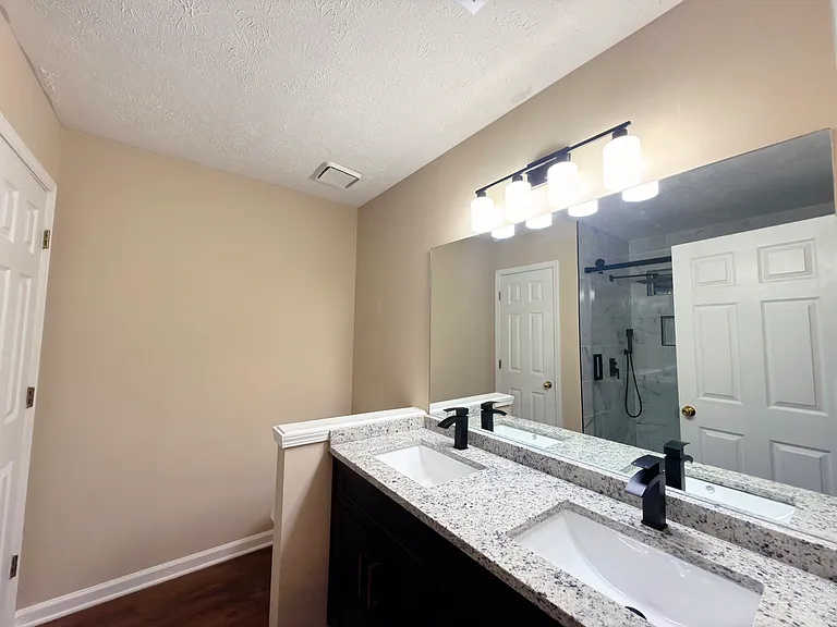 3990-1 Oak Glenn Dr — Photo 37