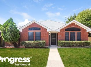 2220 Augusta St, Lancaster, TX 75146