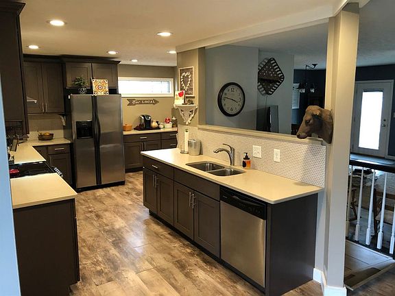 2nd image of 115 Fawn Dr
