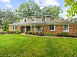 3780 Quarton Rd, Bloomfield Hills, MI 48302