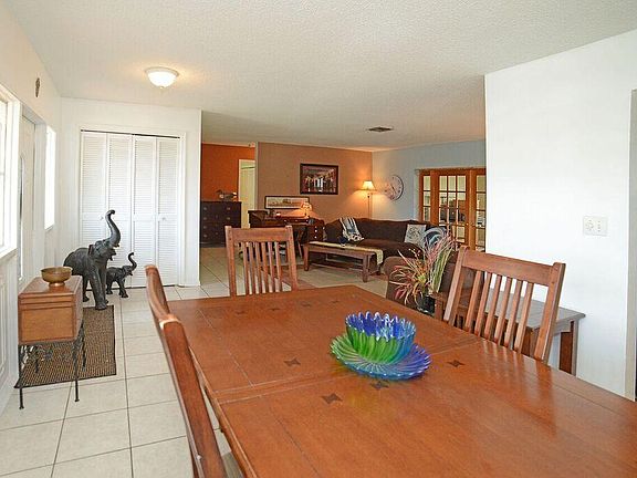 Home For Sale In Cathedral Square