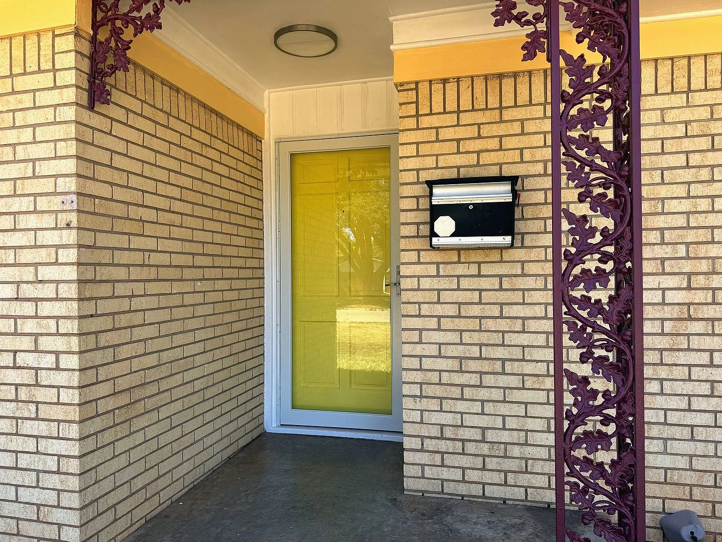 Spacias 4 Bed 3 Bath 2c Carport Home in University Park West! — Photo 3