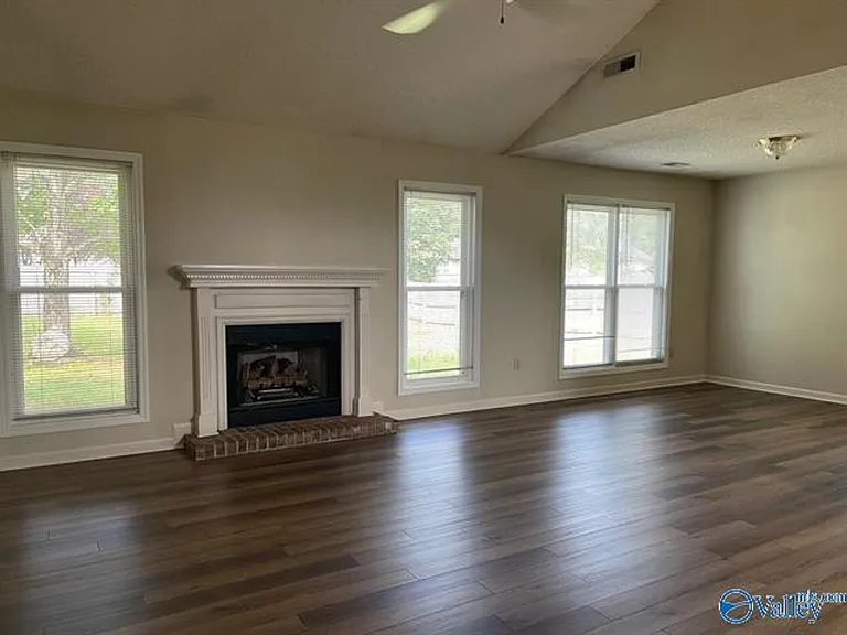 118 Todd Dr — Photo 10