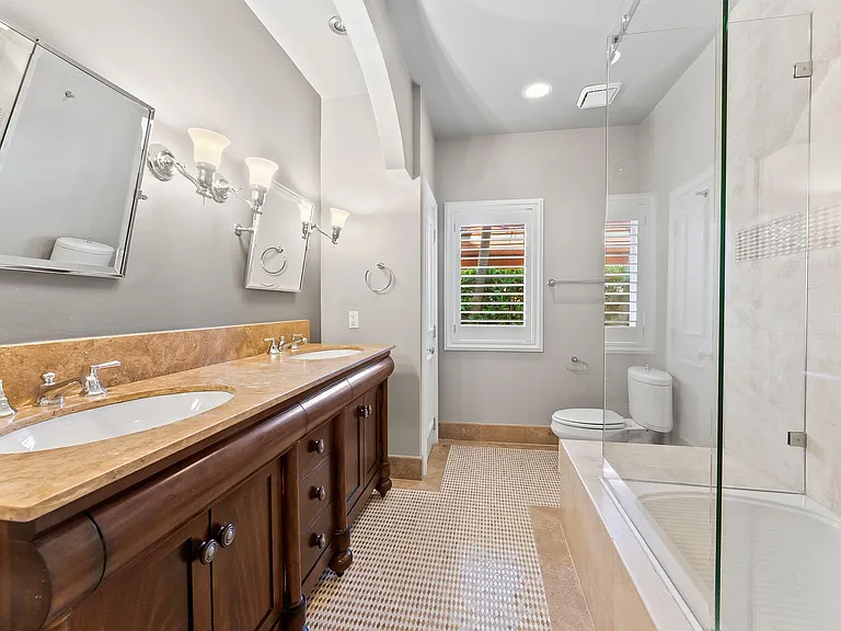 3 Isla Bahia Dr — Photo 38