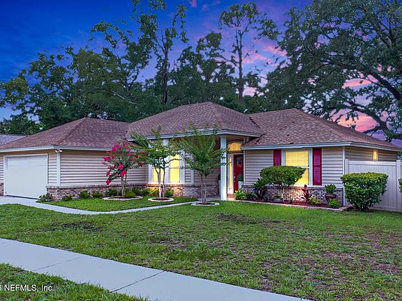 2nd image of 8331 THREE CREEKS Boulevard