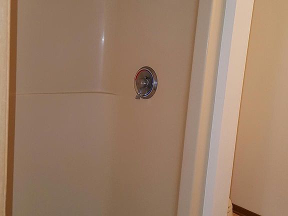 5th image of 132 Glen Hill Dr