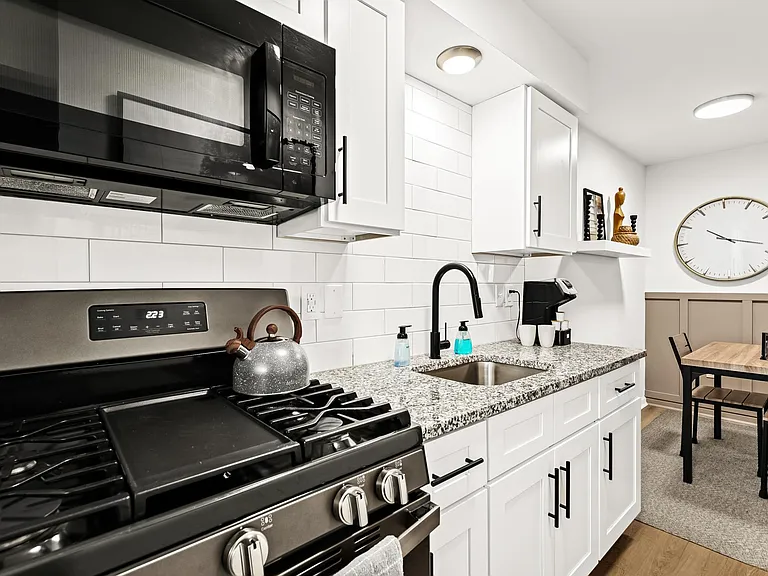 22 2nd St #3 — Photo 11
