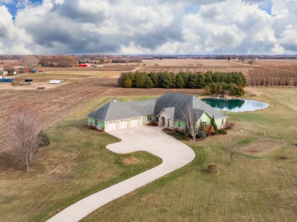 6446 Dobberke Ln, Neenah, WI 54956