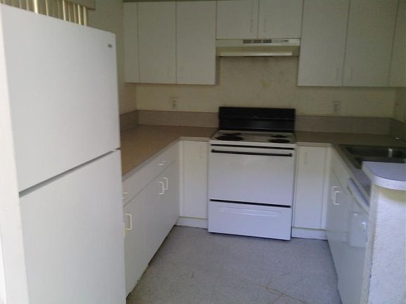 5th image of 1950 NW 4th Ave #46