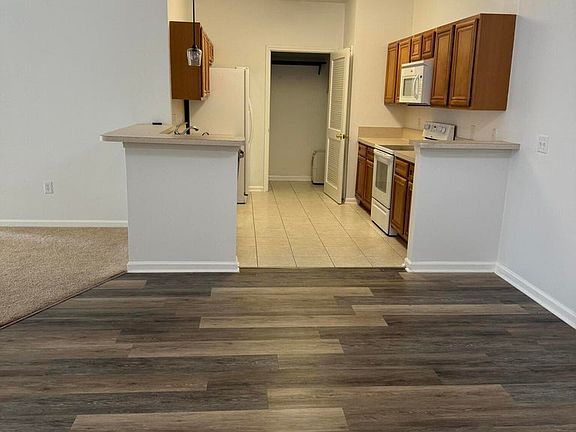 5th image of 4935 Islamorada Ln #304