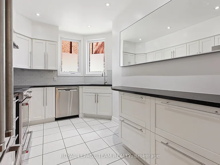 499 Sunnyside Ave #107 — Photo 32
