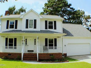 112 Windy Bluff Ct, Jacksonville, NC 28540