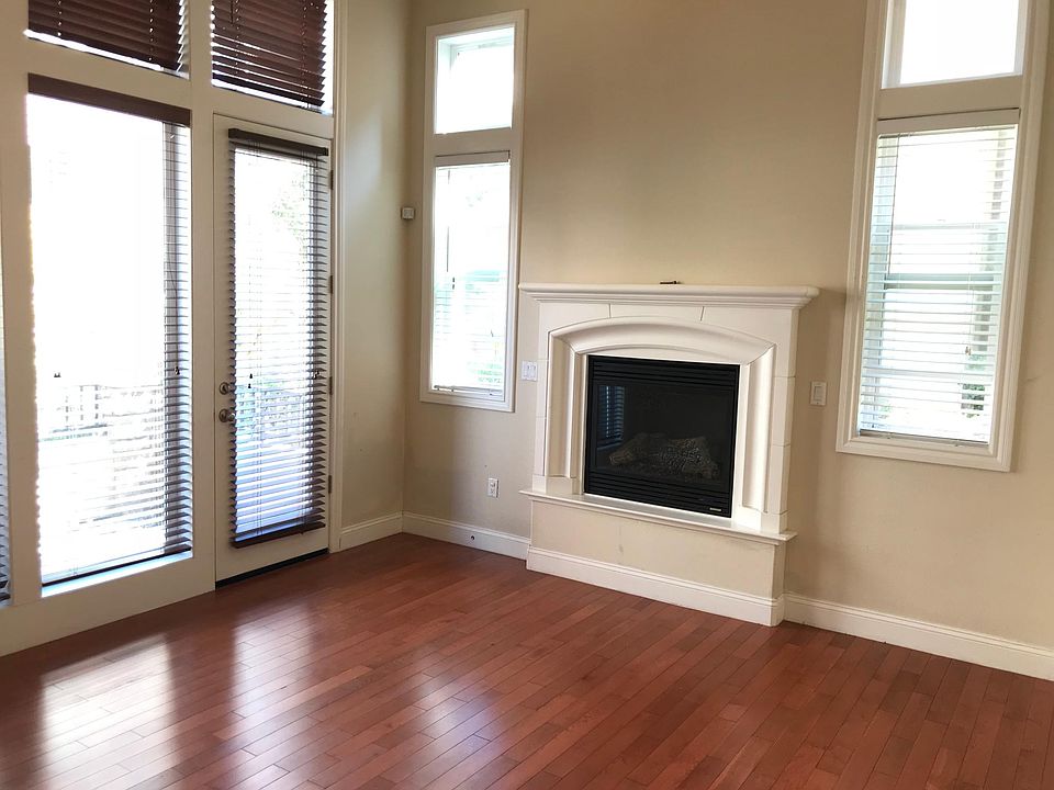 1st image of 1718 Plaza Sol