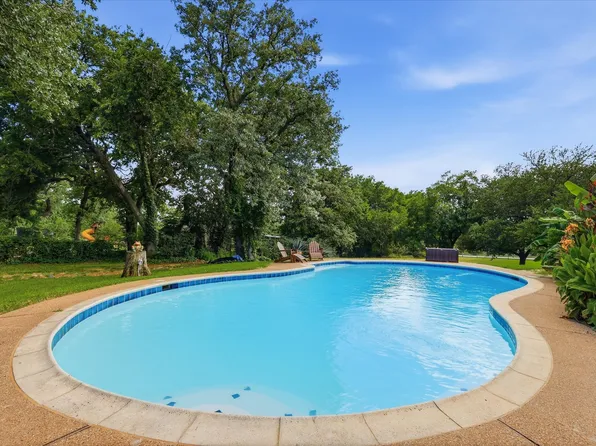 10308 Lisa Jean Dr, Crowley, TX 76036