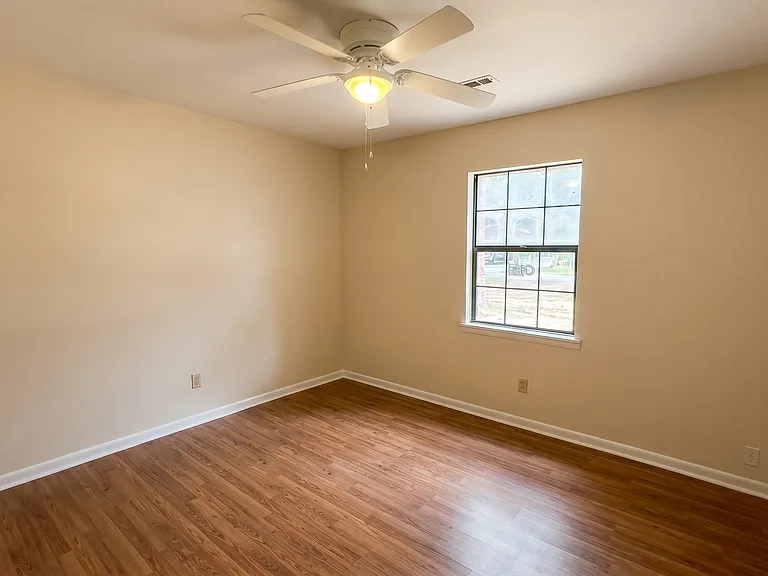 6 Oakwood Dr — Photo 27