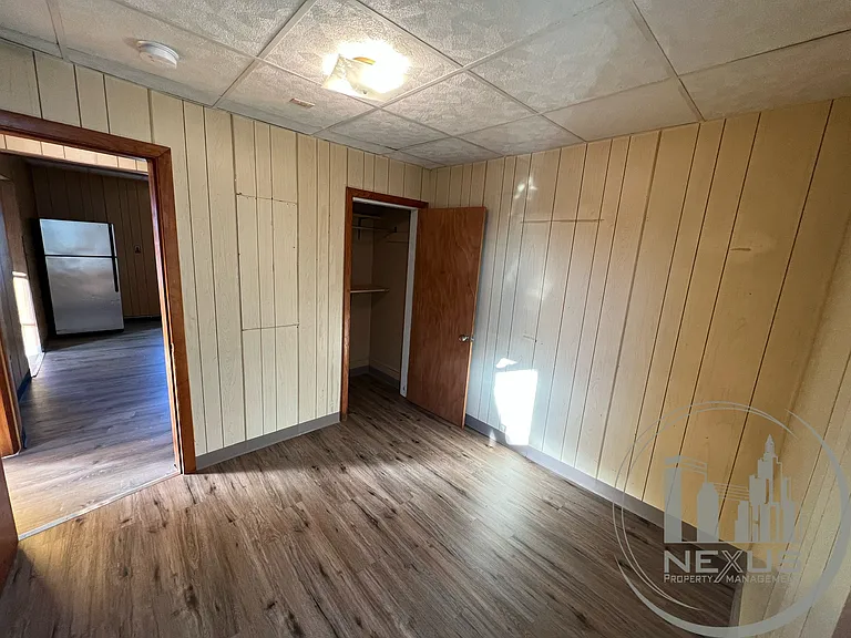  127 Burnside Ave 2ndFlr 2B/1B FreshPaint Spacious NewerFloors PetsOK — Photo 21