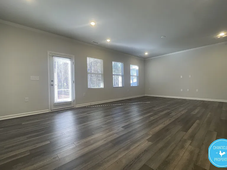 5003 Fir Tree Ln #1 — Photo 7