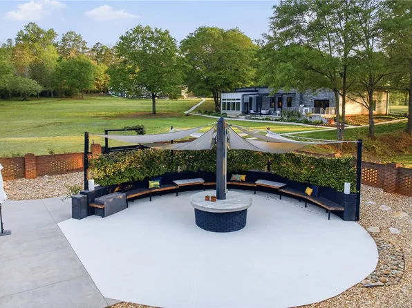 116 Allgood Rd, Pendleton, SC 29670