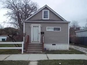 683 Forsythe Ave photo 1