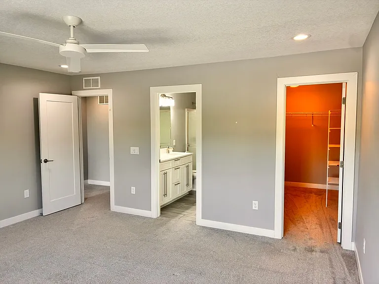 2324 SE Parkview Crossing Dr — Photo 29