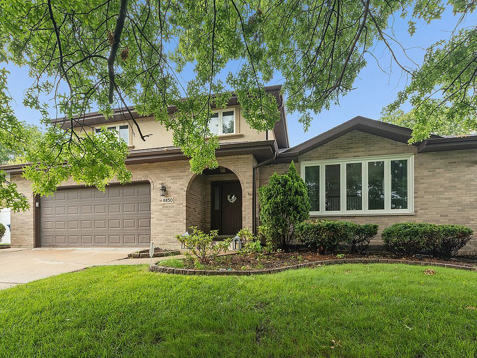 1st image of 8850 W 98th Pl