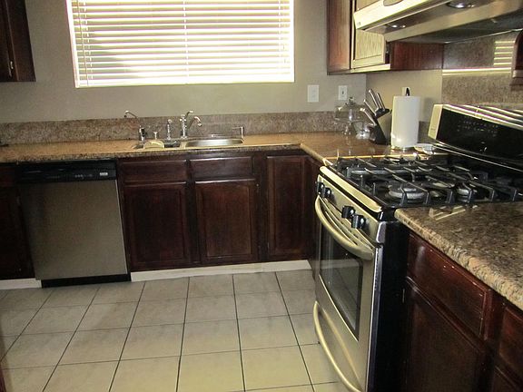 5th image of 11922 Fairford Ave