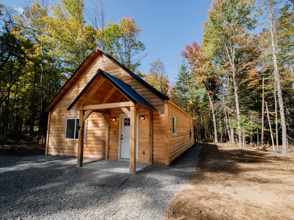 593 Park Street, Milo, ME 04463