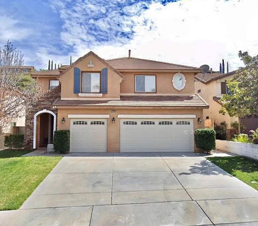 4 bed, 2.5 bath, 2973 sqft, $3,995 — Photo 1