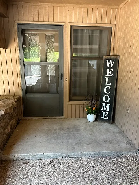 3 bed, 2008 sqft, $1,950 — Photo 4