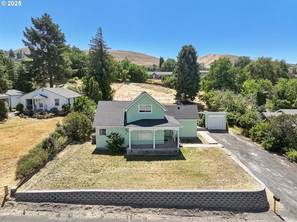 2510 E 10th St, The Dalles, OR 97058