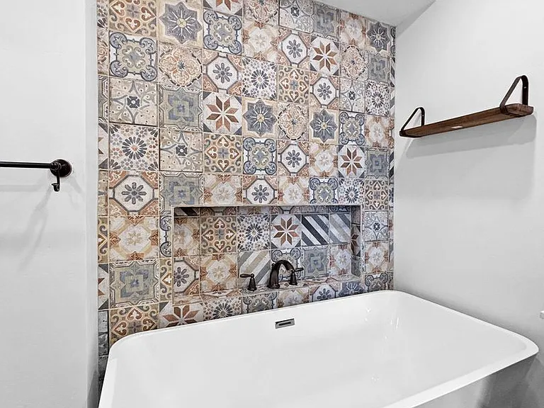 6312 Cleo St — Photo 24