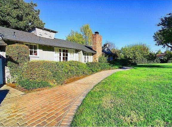 3rd image of 19445 Shirley Ct