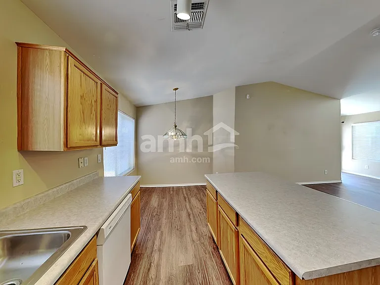4509 E Windsong Dr — Photo 4