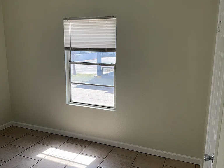 2801 Del Papa St #6 — Photo 7