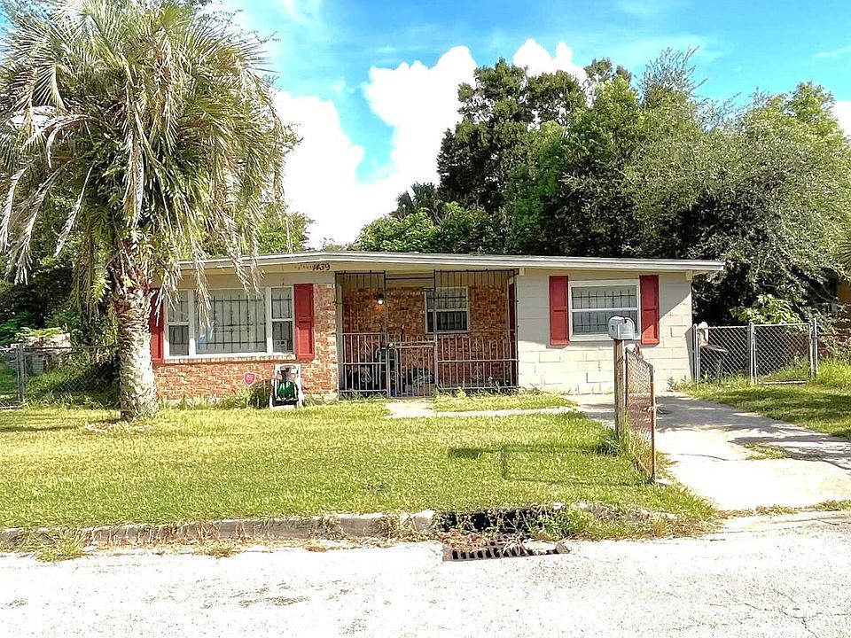 1st image of 1439 E 26TH Street