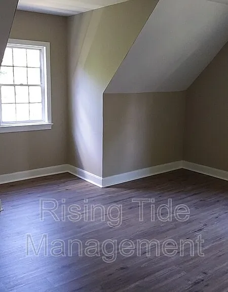 229 Pinewood Ave — Photo 19