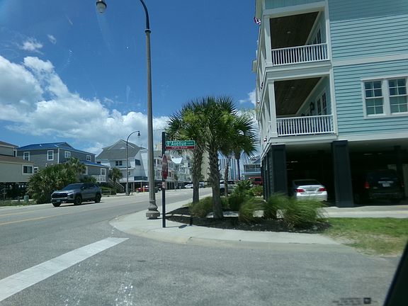 2nd image of 202 28th Ave N #3