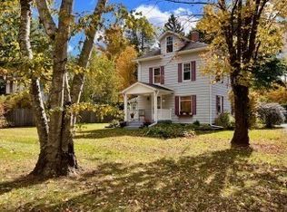 239 Pelham Rd, Amherst, MA 01002