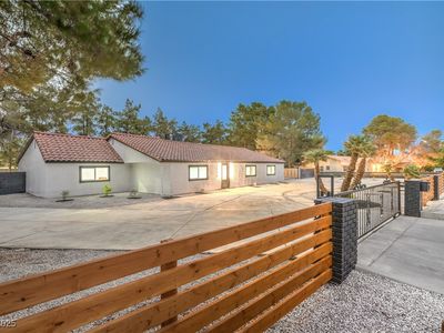 3456 Happy Ln, Las Vegas, NV, 89120