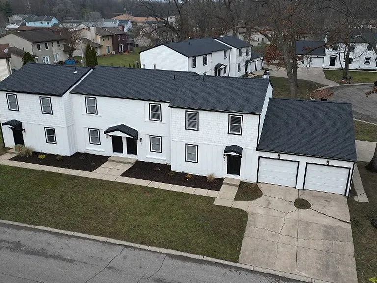 5017 Birchwood Ln — Photo 2
