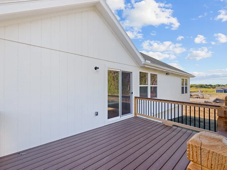 3513 SE Corbin Dr — Photo 8